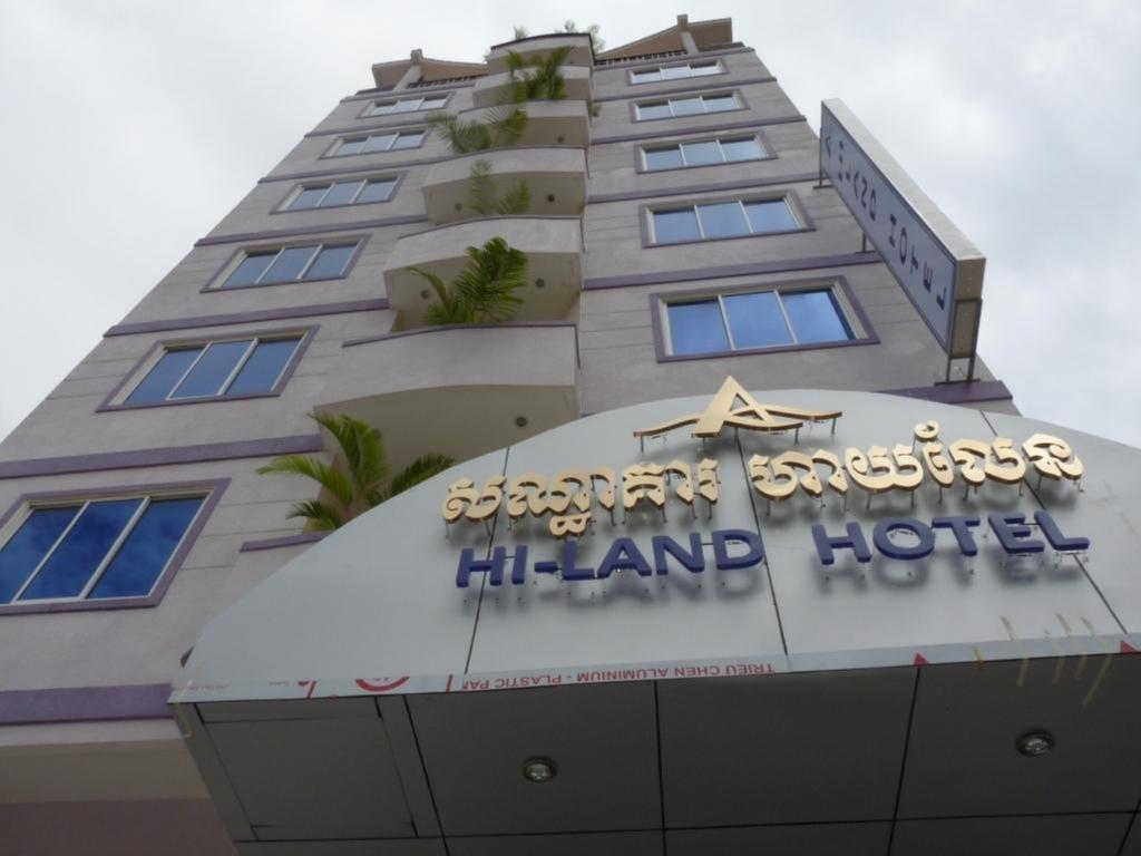 Hi Land Hotel Phnom Penh Bagian luar foto