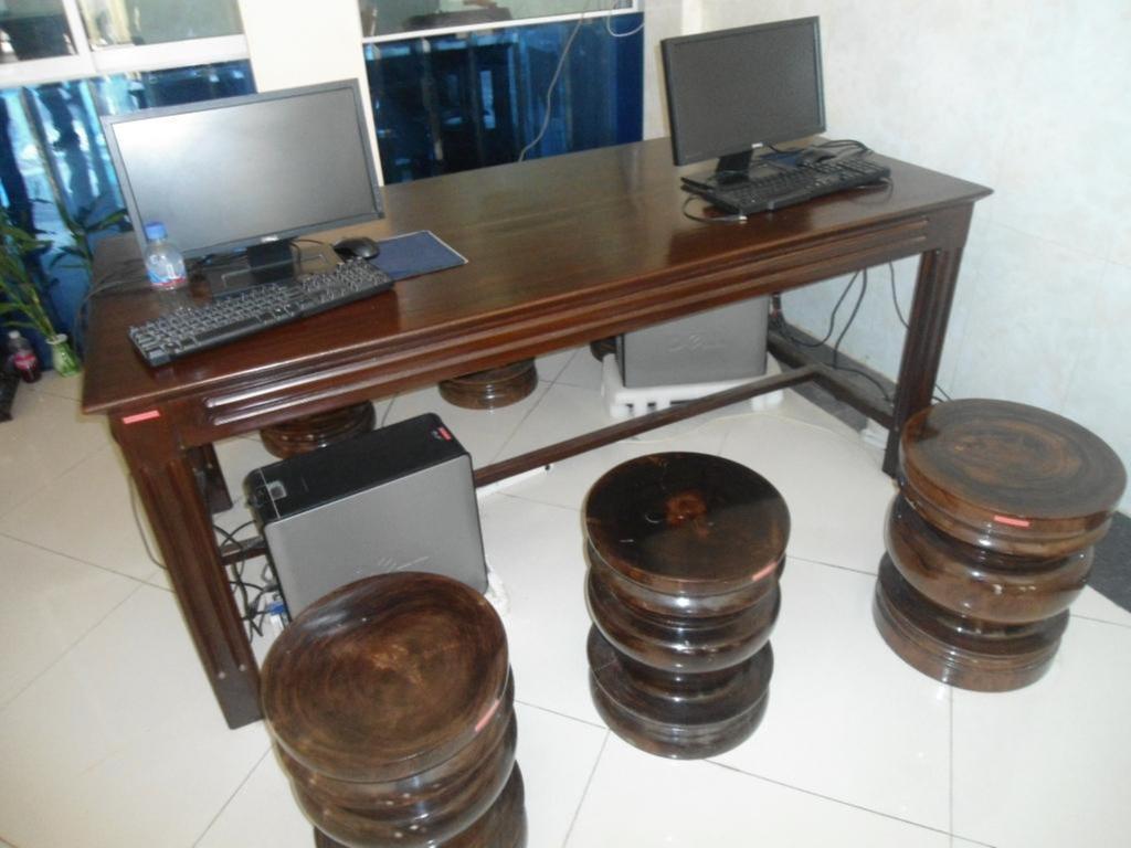 Hi Land Hotel Phnom Penh Bagian luar foto