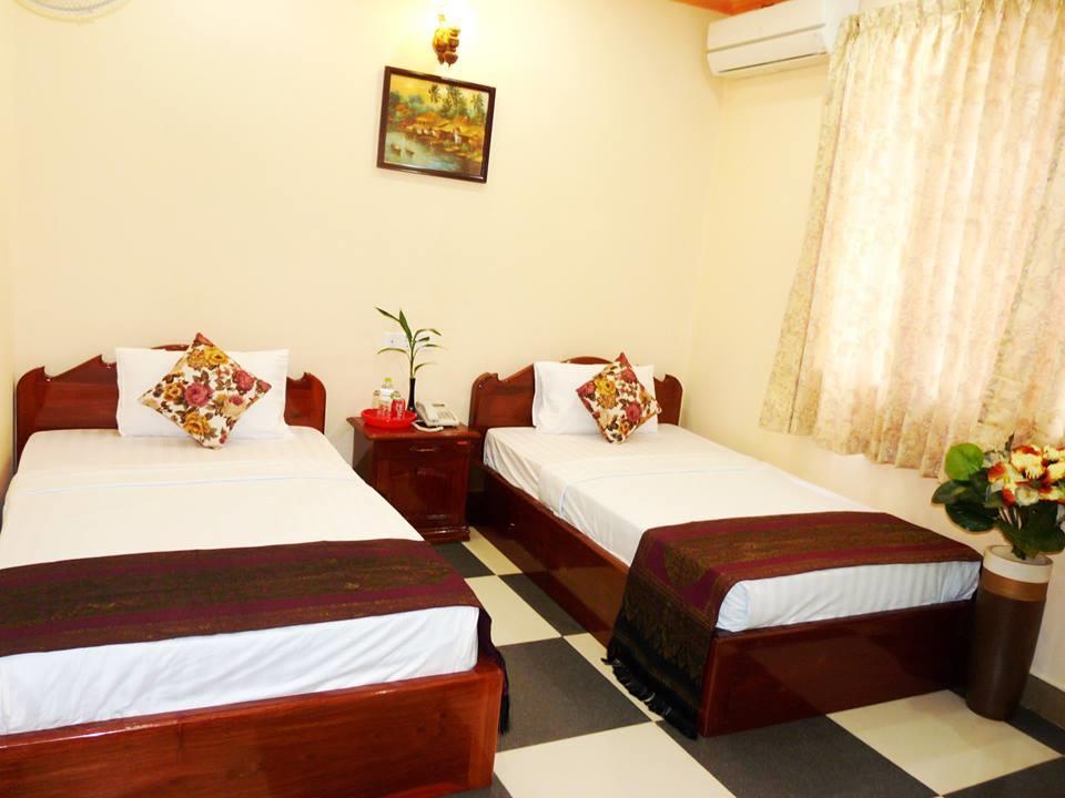 Hi Land Hotel Phnom Penh Bagian luar foto