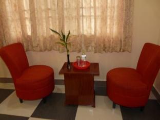 Hi Land Hotel Phnom Penh Bagian luar foto